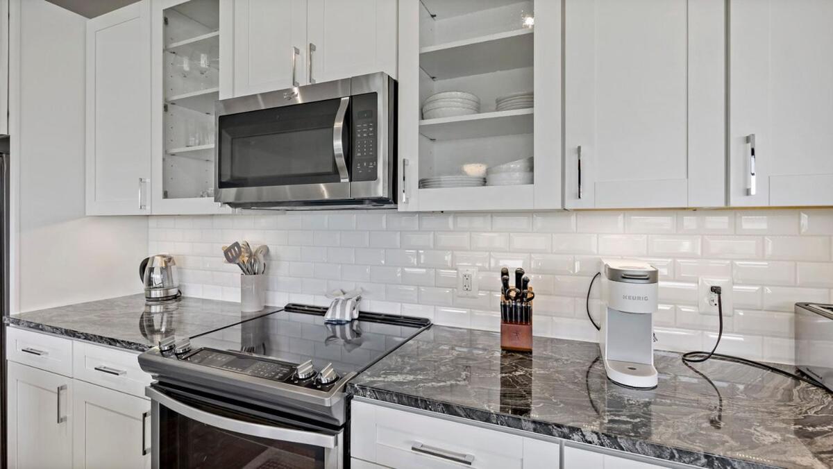 Hala Tysons Aparthotel McLean Exterior photo
