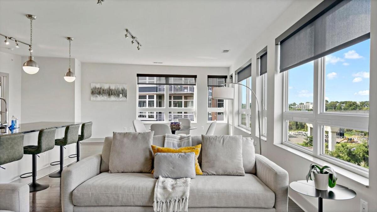 Hala Tysons Aparthotel McLean Exterior photo