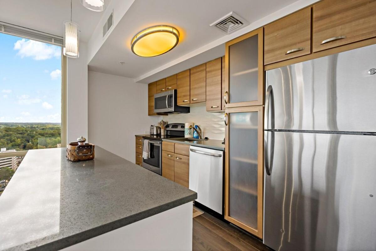 Hala Tysons Aparthotel McLean Exterior photo