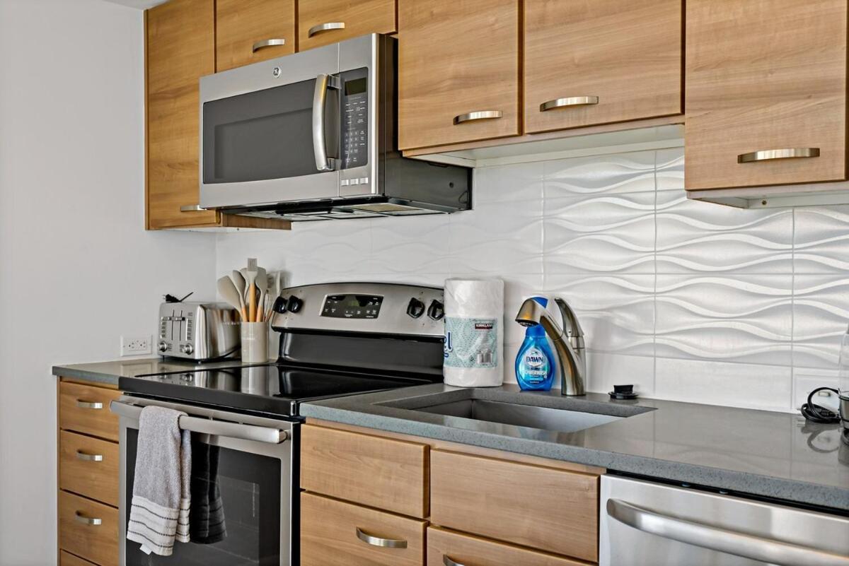 Hala Tysons Aparthotel McLean Room photo